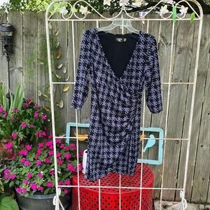 Guess dress preloved, beautiful polyester and spandex. Size 12